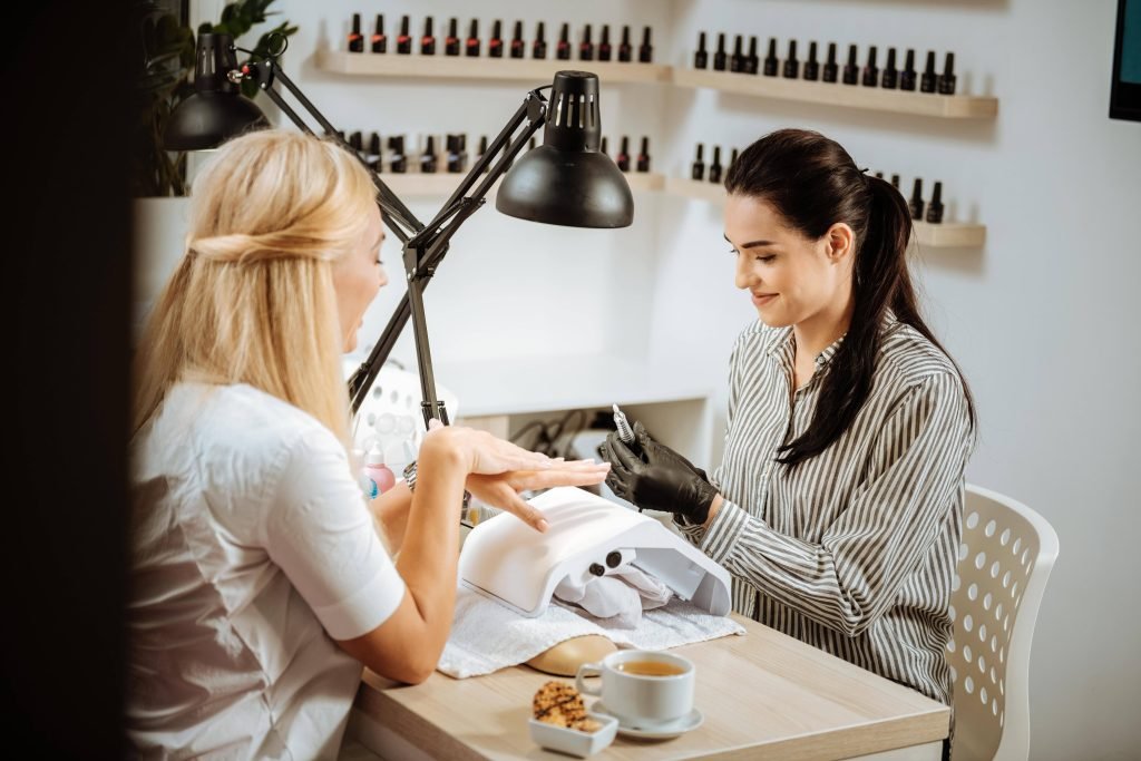 best nail salon Winnipeg